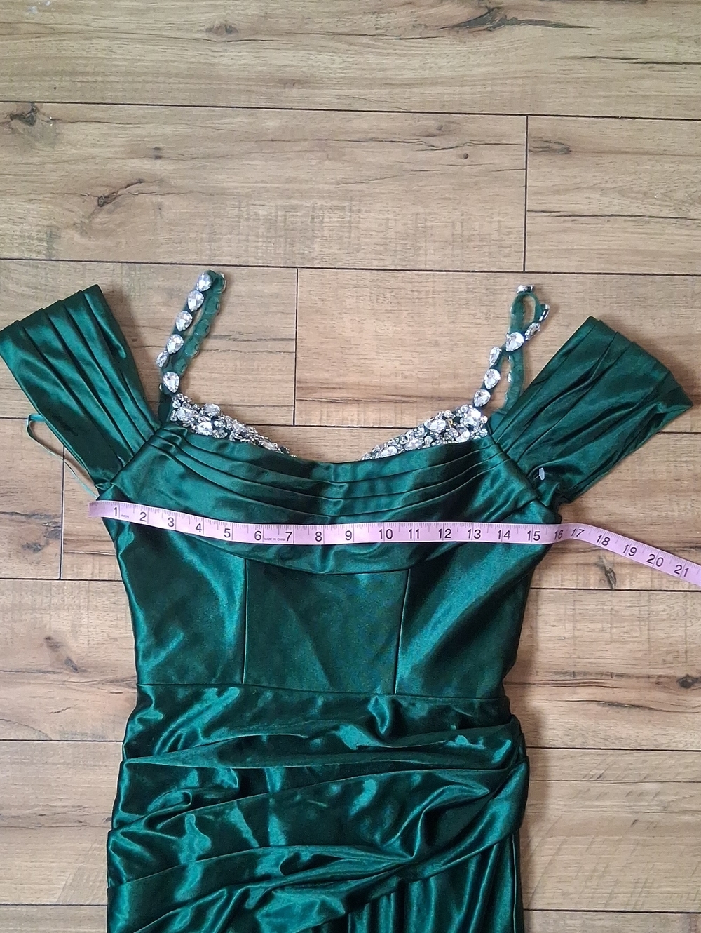 Women's Formal Glam Green Cowl Neck Sweep Train Gown Crystals Straps Small - Picture 13 of 16